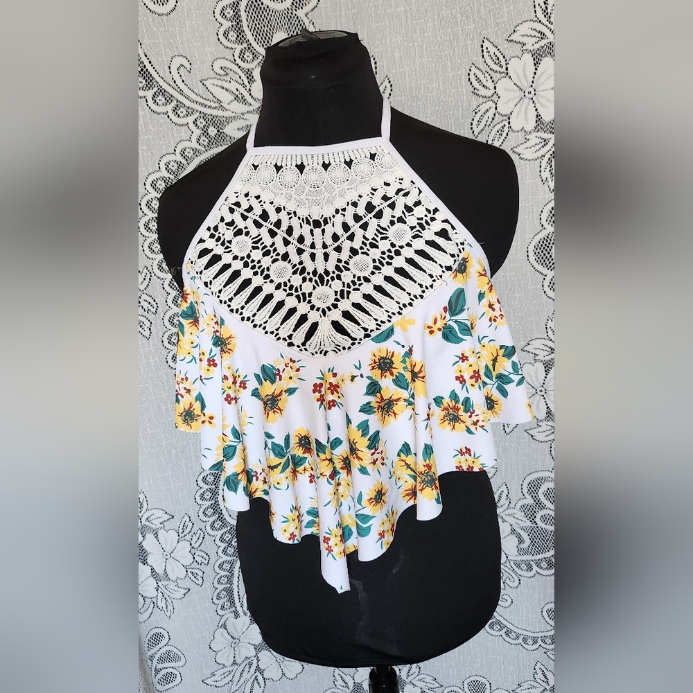 Dressfo - White Floral Halter Bathing Suit Top - (L)
